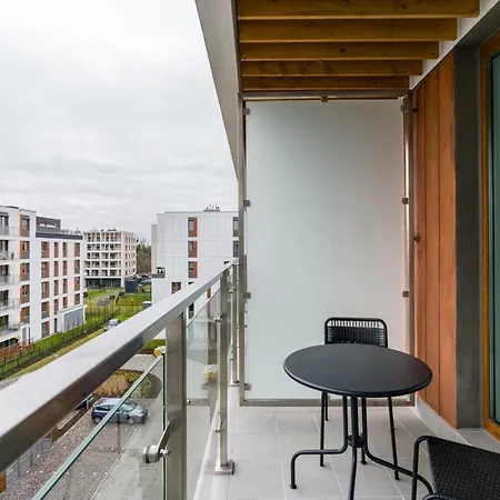 Premium Apartments Poznan Airport By Noclegi Renters Exterior foto