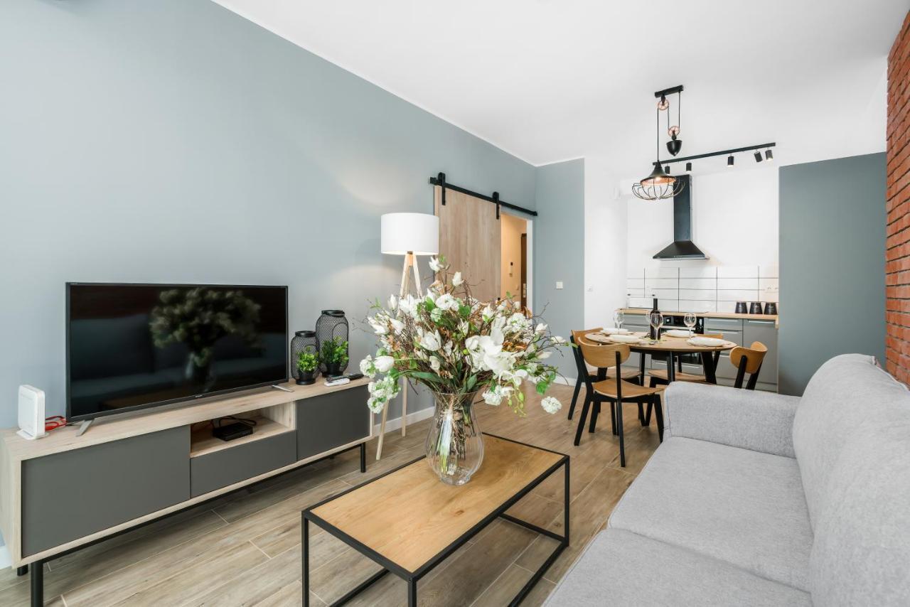 Premium Airport By Renters Apartment
