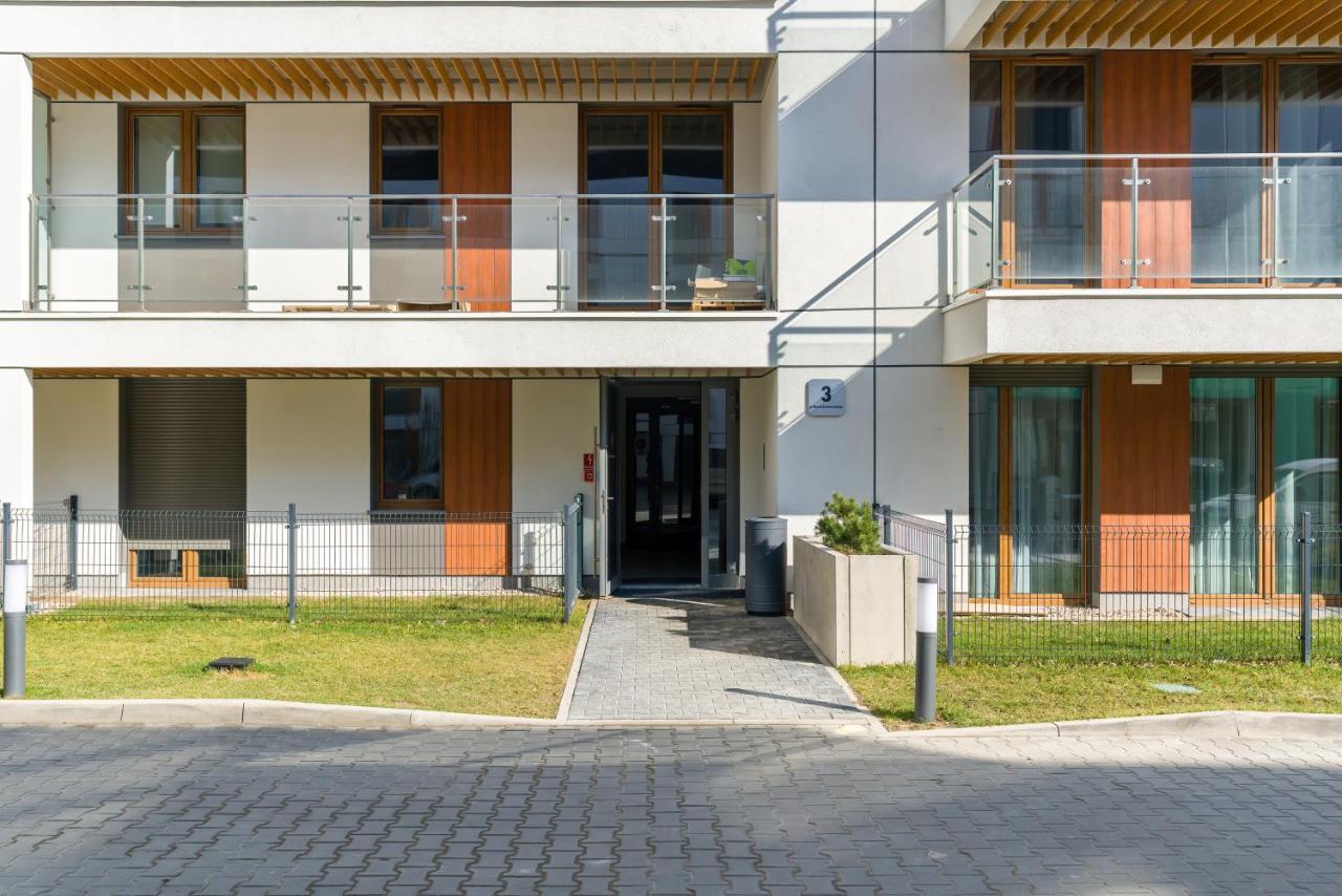 Premium Airport By Renters Apartment Poznan